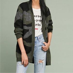 Moth Anthropologie Camo Dark Green Cardigan Size Large